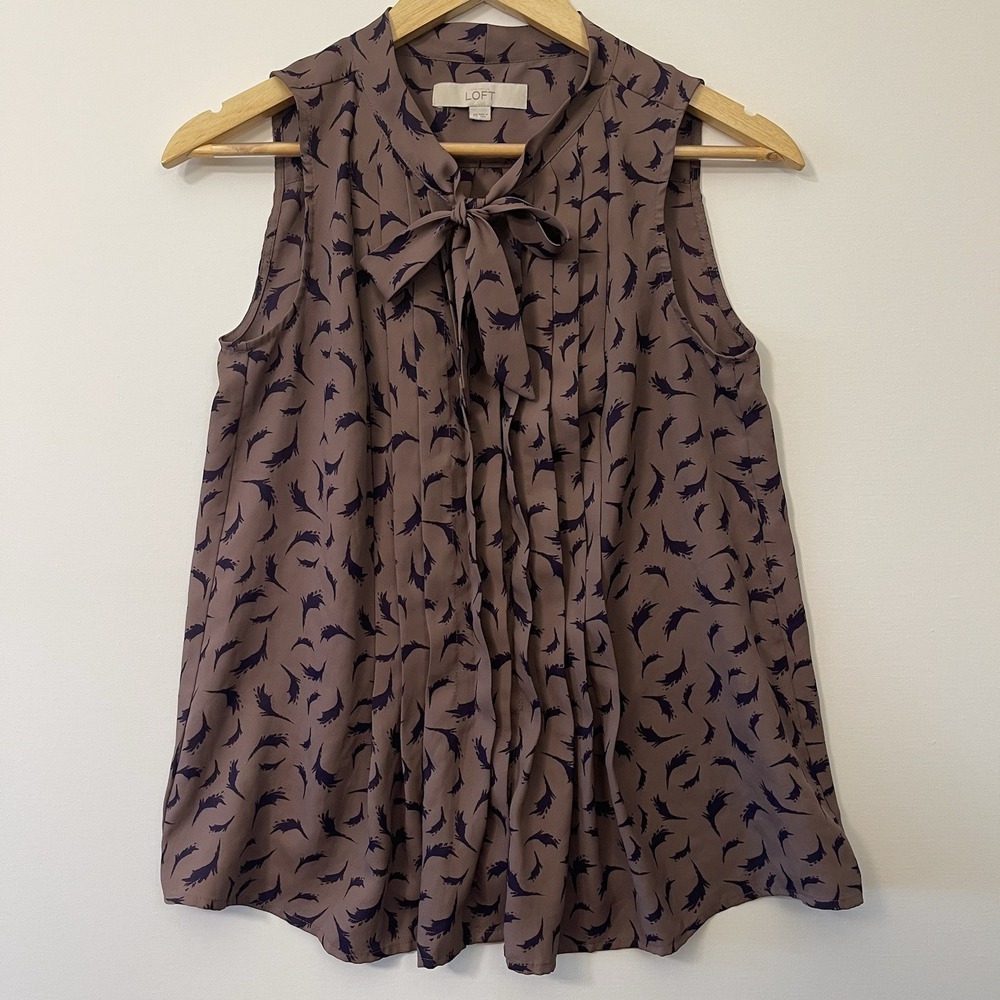 LOFT Flowy Sleeveless Bow Tie Pleats Feather Print Brown Purple Dressy Office XS